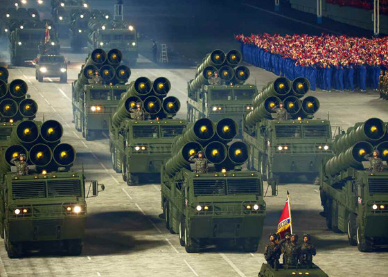 Triều Tiên khoe dàn khí tài cực khủng trong lễ duyệt binh lúc 0h ảnh 24