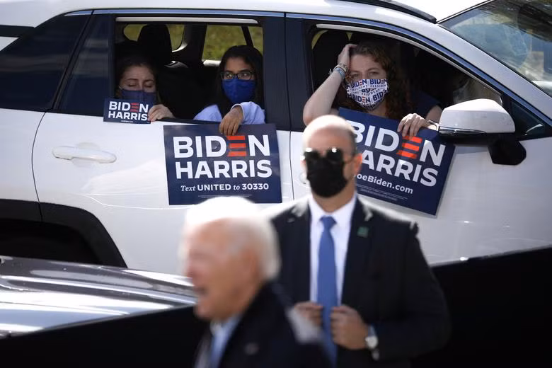 Hai ông Trump - Biden và cách vận động cử tri trái ngược giữa mùa dịch ảnh 11