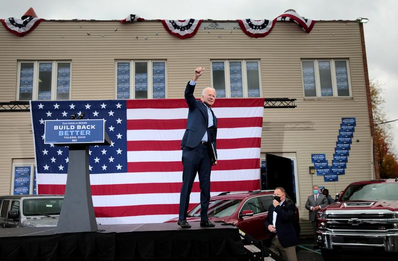 Hai ông Trump - Biden và cách vận động cử tri trái ngược giữa mùa dịch ảnh 19