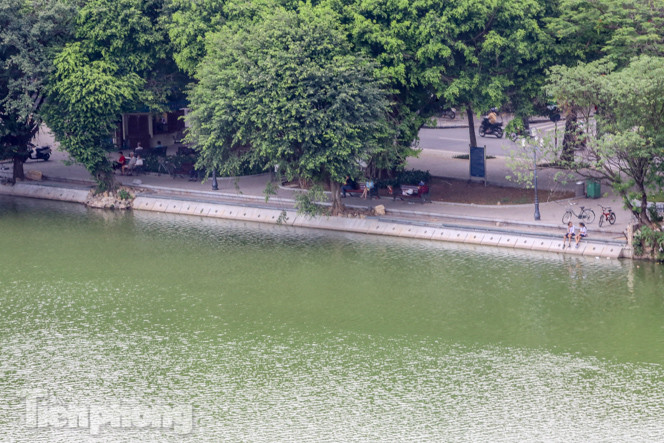 Bí thư Thành ủy Hà Nội gắn biển công trình cải tạo, chỉnh trang hồ Hoàn Kiếm ảnh 14