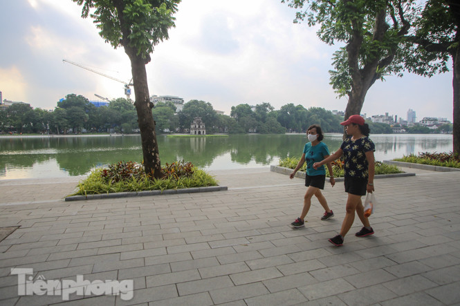 Diện mạo Hồ Gươm thay đổi ra sao trước ngày 'về đích'? ảnh 6
