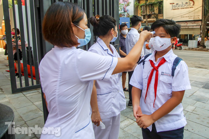 Lễ khai giảng đặc biệt tại ngôi trường trăm tuổi ở Hà Nội ảnh 3