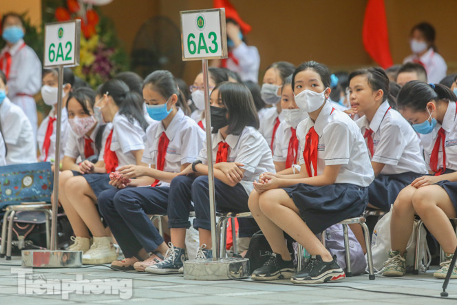 Lễ khai giảng đặc biệt tại ngôi trường trăm tuổi ở Hà Nội ảnh 9