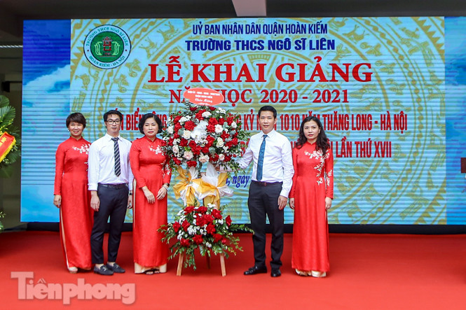 Lễ khai giảng đặc biệt tại ngôi trường trăm tuổi ở Hà Nội ảnh 12