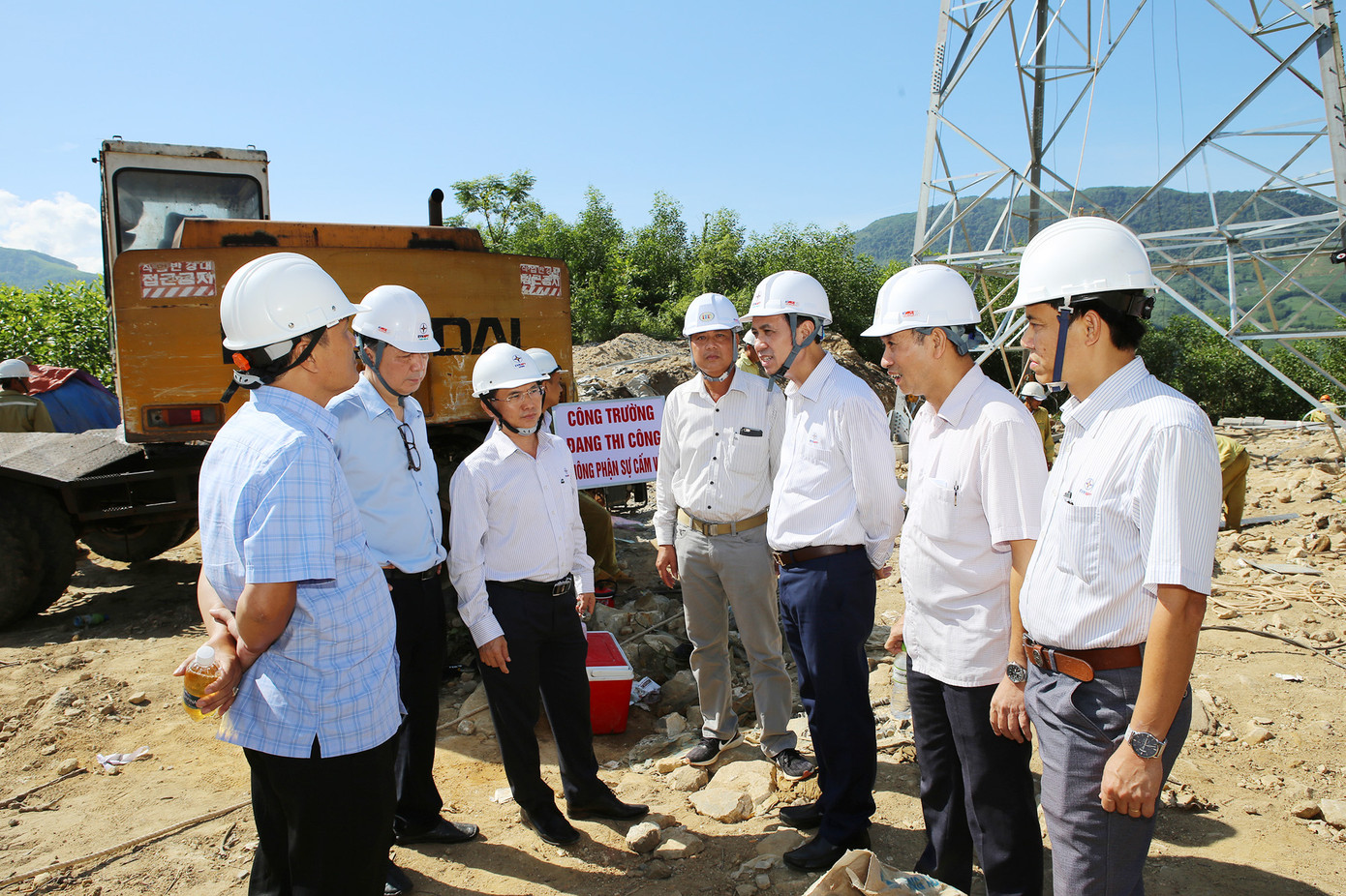 Đường dây 500 kV Dốc Sỏi – Pleiku 2: Phấn đấu hoàn thành đúng tiến độ ảnh 3