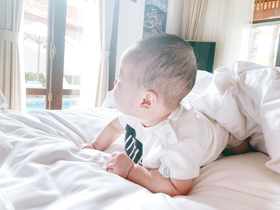 Lan Khuê liên tục khoe quý tử đầu lòng cực kỳ đáng yêu, 'đốn tim' cư dân mạng ảnh 6