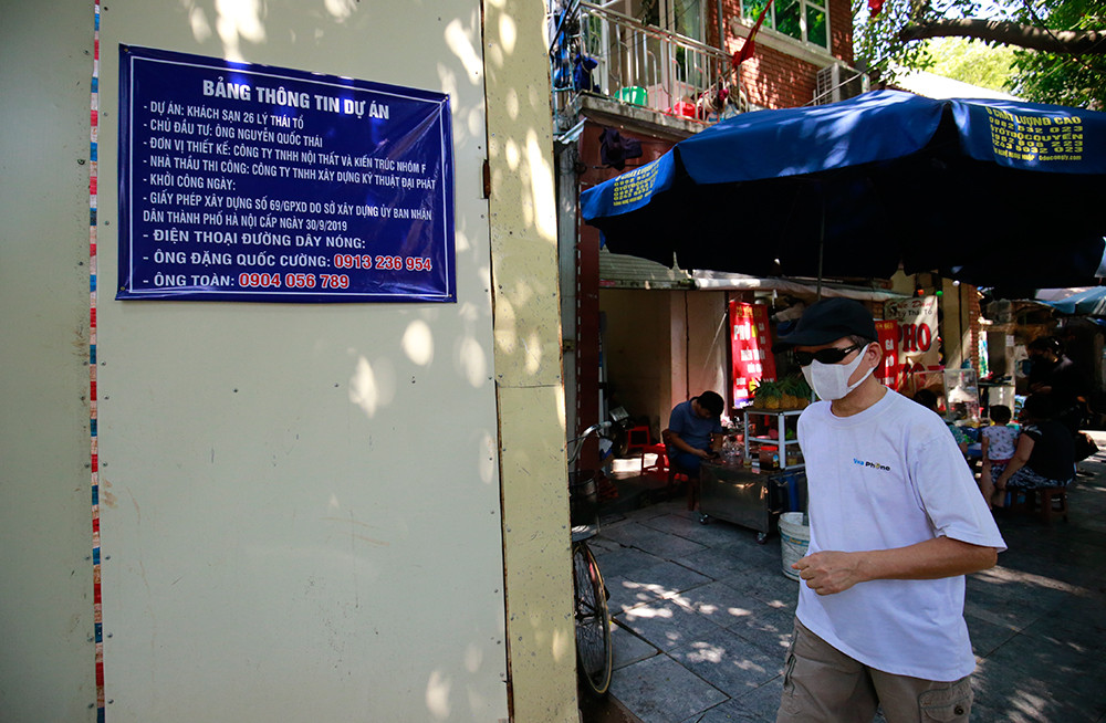 Những ngôi nhà ‘chống nạng’ ở Hà Nội ảnh 5