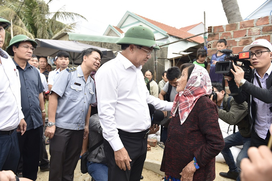 Ứng phó bão số 6, Bình Định phải sẵn sàng sơ tán khẩn cấp dân cư ảnh 1