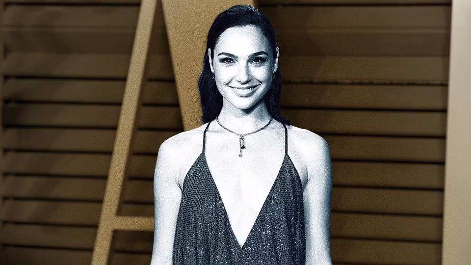 Sofia Vergara dẫn đầu top 10 cô đào ‘cá kiếm’ nhất năm, bỏ xa á quân Angelina Jolie ảnh 3