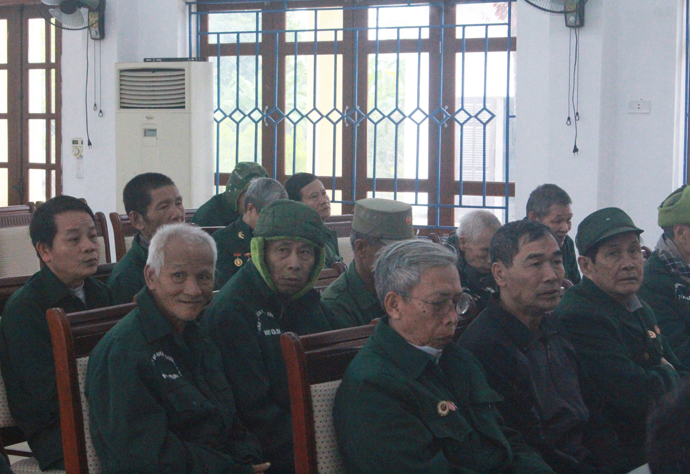 Chúc Tết, trao quà cho thương, bệnh binh tại Ninh Bình và Thái Bình ảnh 2