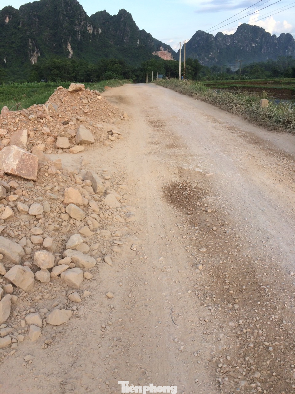 Khu dân cư ở Hòa Bình khốn khổ vì công trường khai thác đá nổ mìn ngày đêm ảnh 13