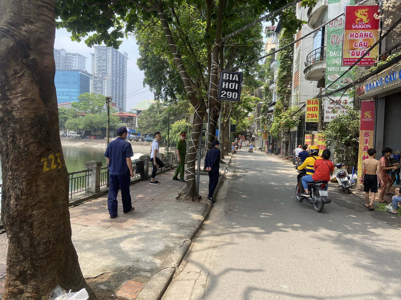 Công an phường dẹp nửa chừng, dân nơm nớp lo dịch ảnh 3