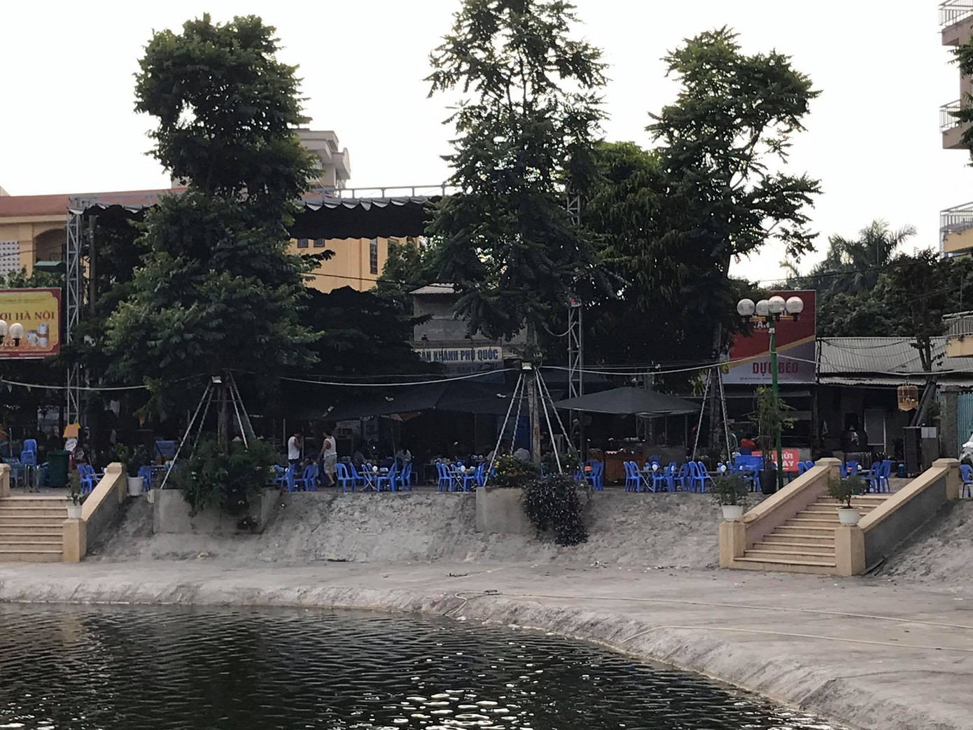 Công an phường dẹp nửa chừng, dân nơm nớp lo dịch ảnh 7