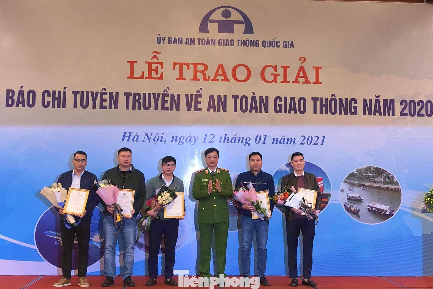 Báo Tiền Phong đạt giải nhì giải Báo chí tuyên truyền về an toàn giao thông ảnh 1