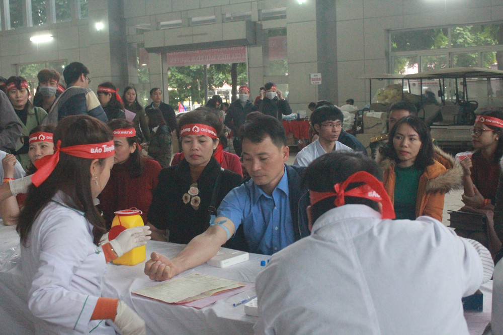 Hơn 1000 tình nguyện viên Ninh Bình hưởng ứng Chủ nhật Đỏ ảnh 12