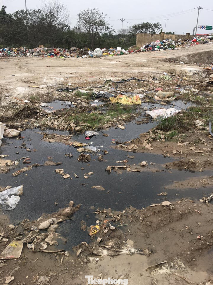 500 hộ dân ở Hà Nội kêu cứu về bãi rác, chính quyền đùn đẩy trách nhiệm ảnh 2