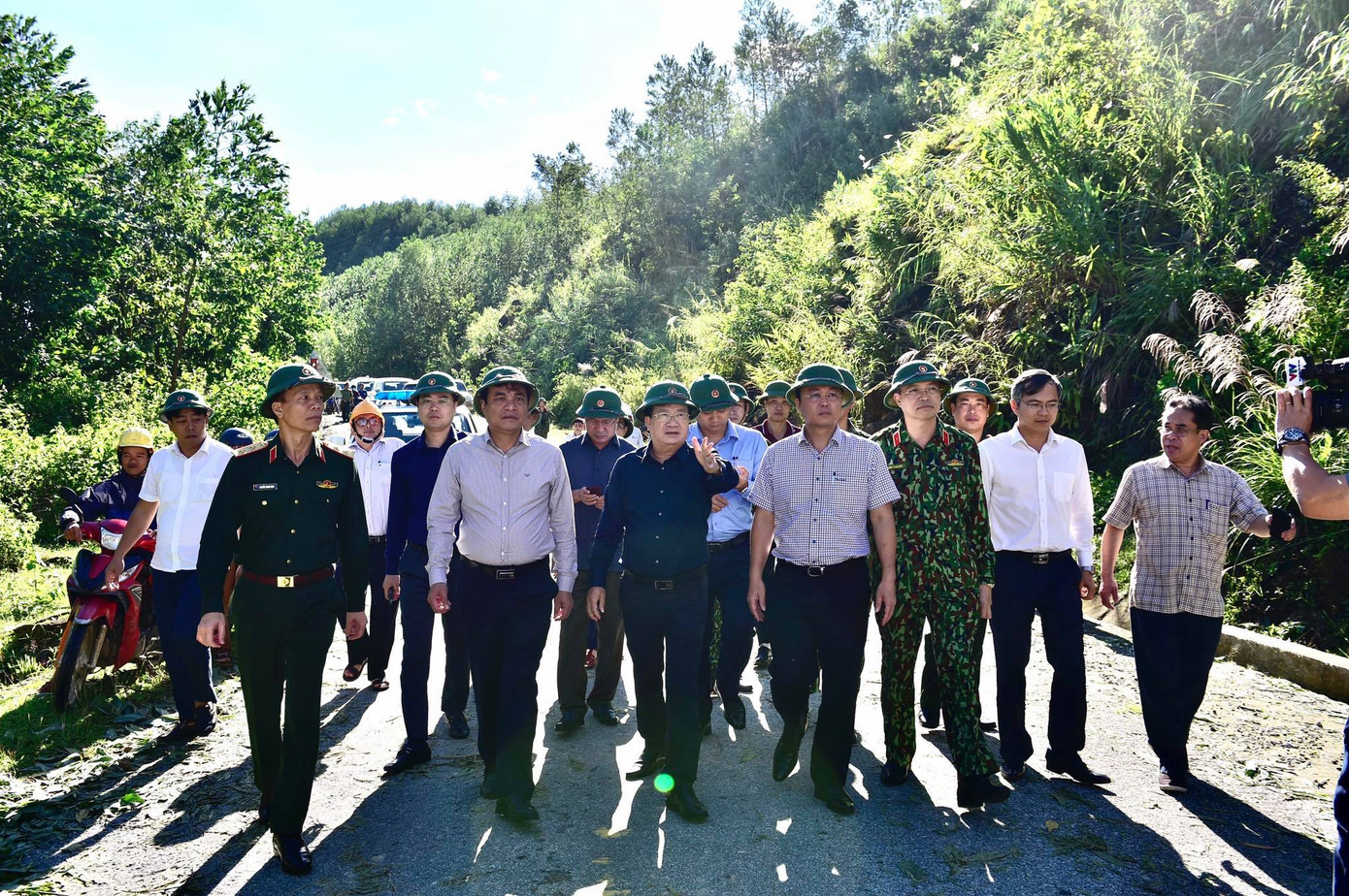 Bão số 9 làm 2 người chết, 55 người mất tích, 88.600 nhà bị thổi bay mái ảnh 1