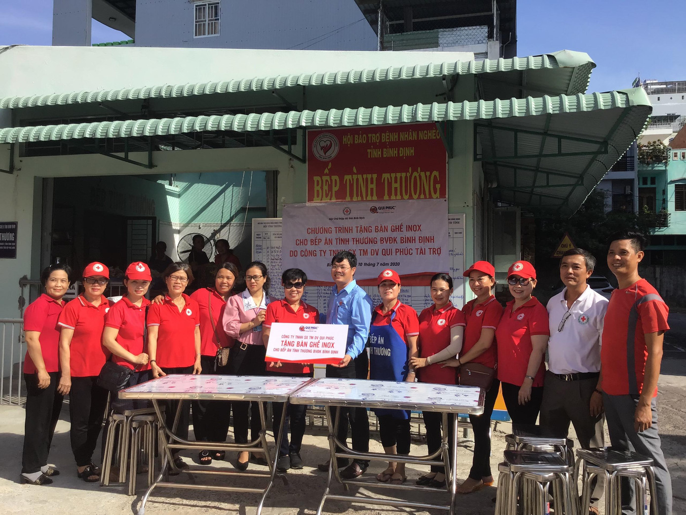 Chia sẻ giọt máu để giúp người bệnh giành lại sự sống ảnh 2