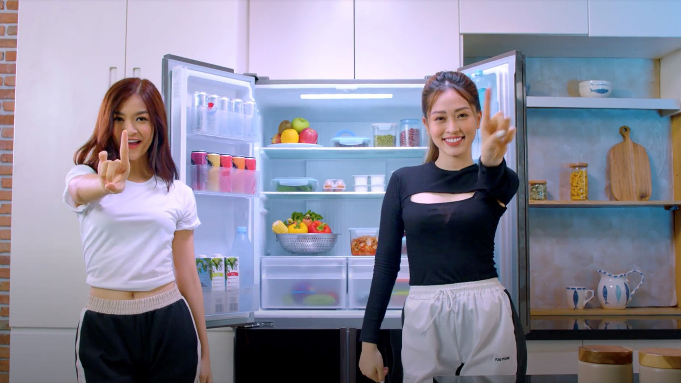 Á hậu Phương Nga và Kiều Loan khoe vũ đạo điêu luyện ảnh 1