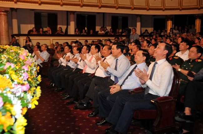 Đặc sắc chương trình nghệ thuật 'Màu hoa đỏ' lần thứ 13 ảnh 1