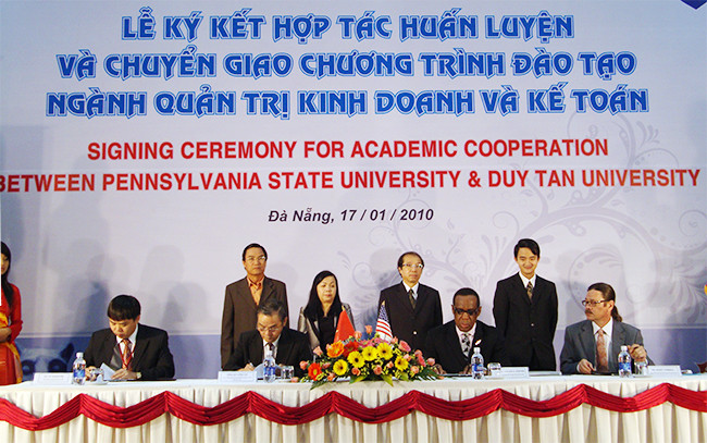 Quản trị - Tiếp thị - Ngoại thương - Nhân sự: Các ngành hot với Cơ hội Việc làm lớn ảnh 1