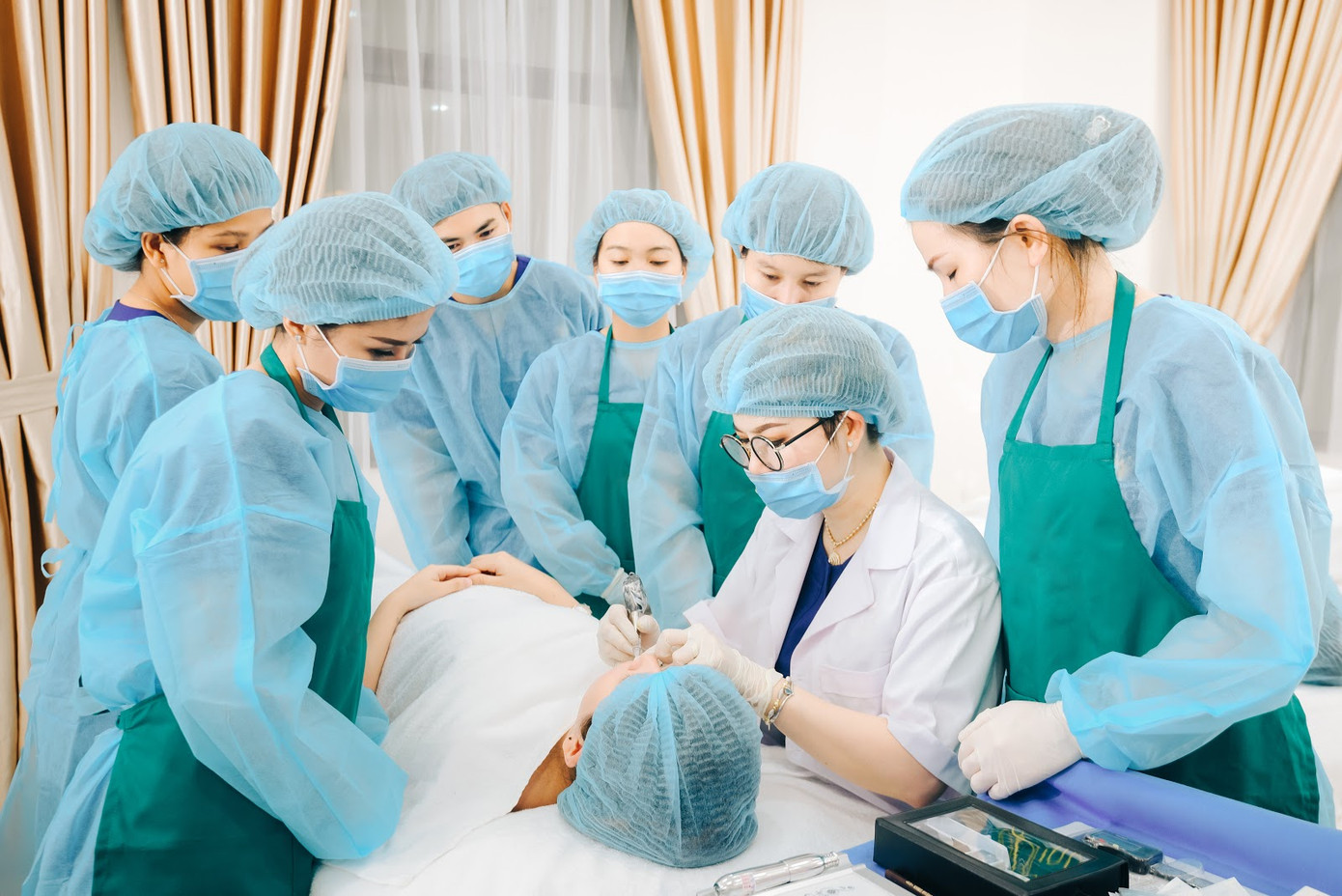 Kinh nghiệm học phun xăm thẩm mỹ thành thạo ra nghề nhanh ảnh 6