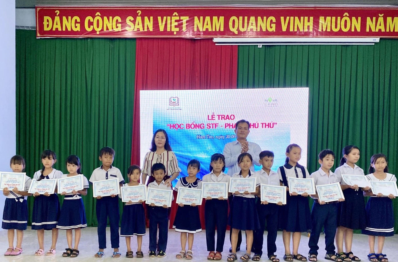 ‘Thật vui khi em đã được uống nước sạch…!’ ảnh 3