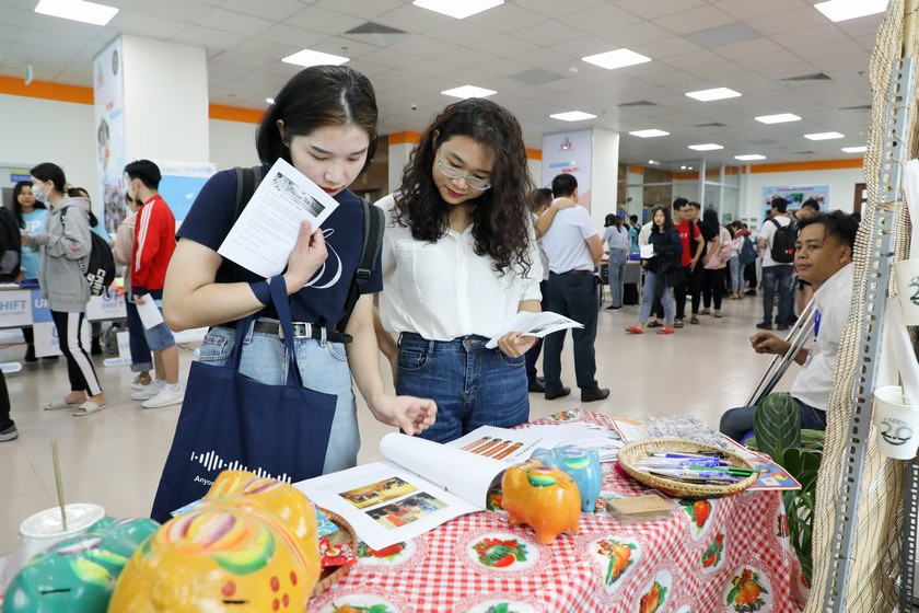 Ngày hội kết nối cộng đồng tại UEF: Lan tỏa những giá trị đẹp ảnh 1