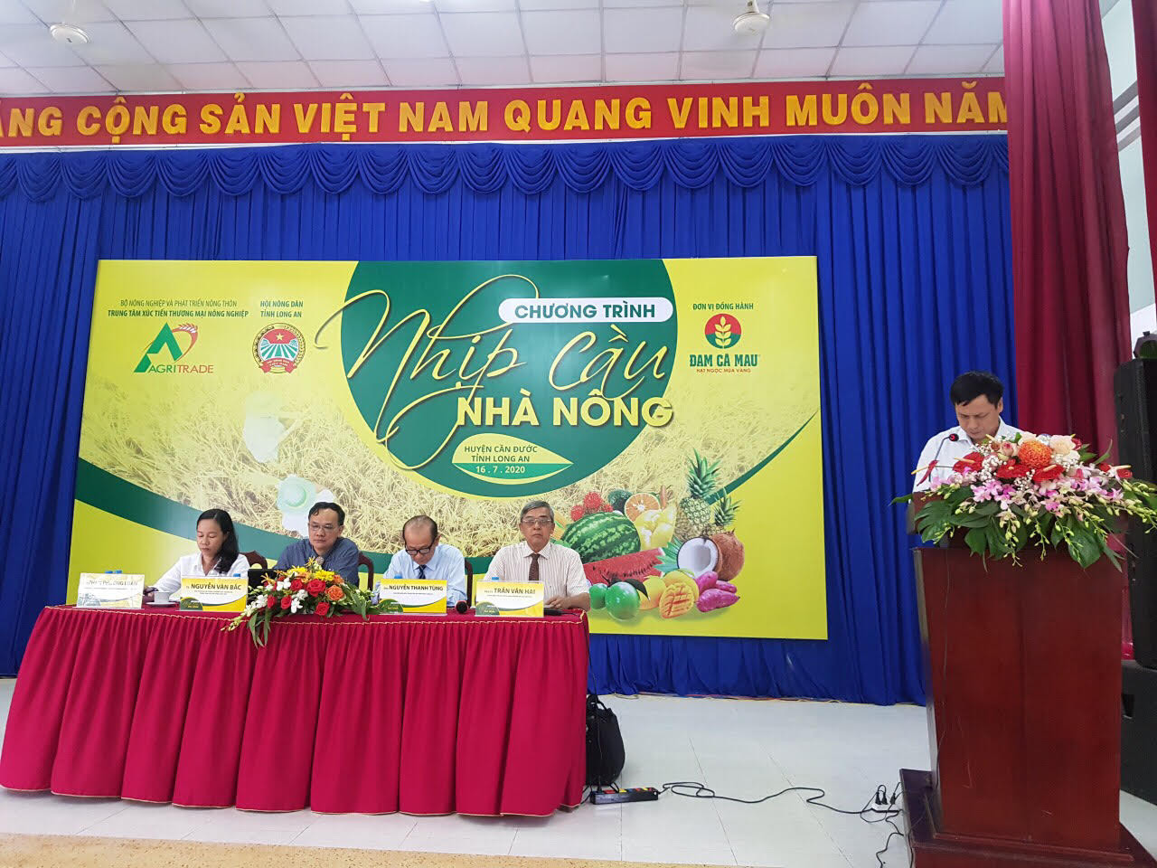 Chuỗi chương trình 'Nhịp cầu nhà nông' kết thúc tốt đẹp ảnh 2