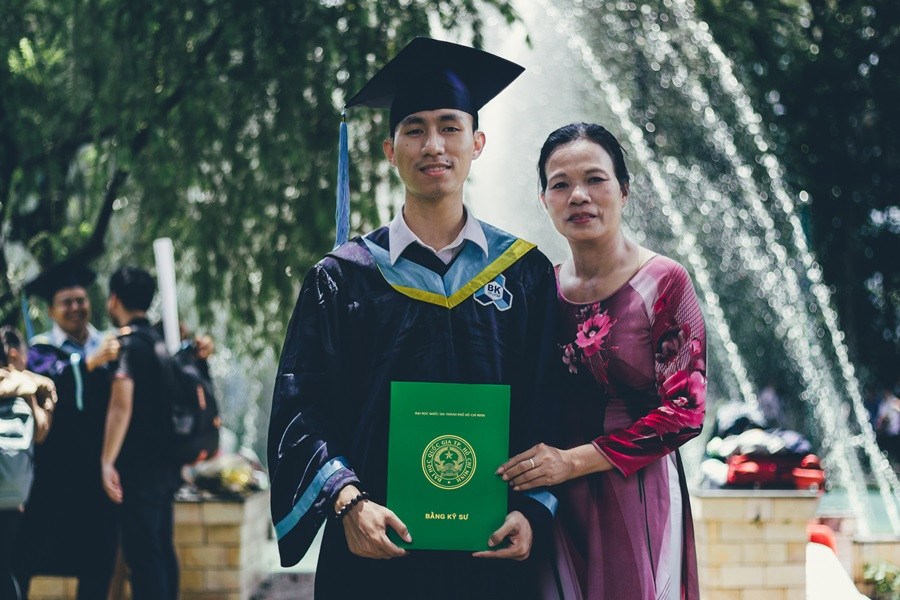 Bạn trẻ Việt sáng tạo robot giảm nguy cơ lây nhiễm cho bác sĩ trong mùa dịch ảnh 1