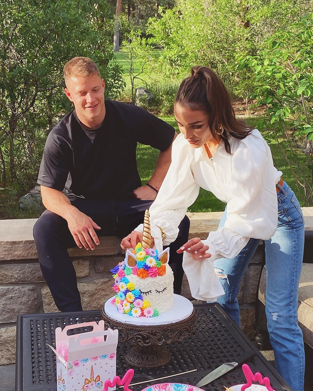 Hoa hậu Hoàn vũ Olivia Culpo trẻ đẹp xuân sắc nhờ tình yêu mới ảnh 15