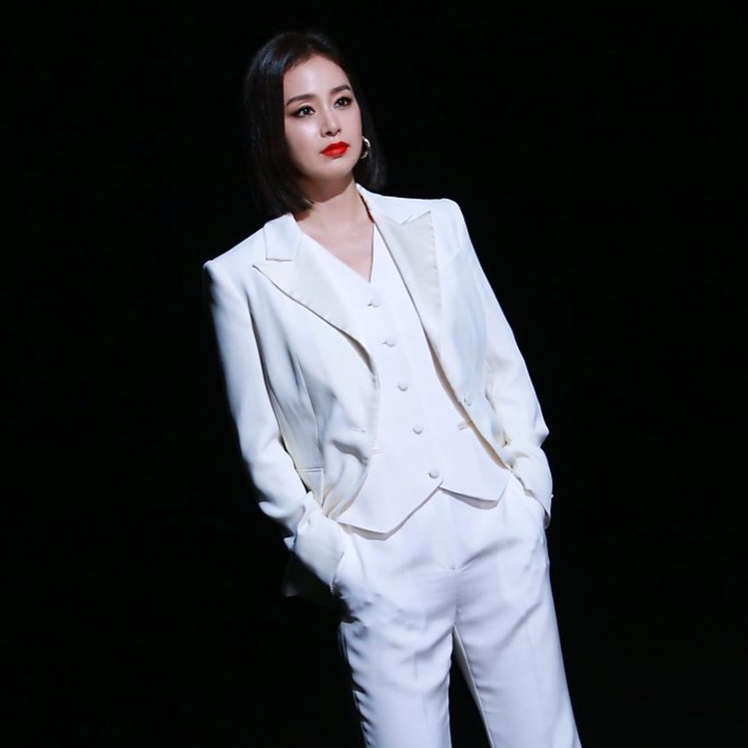 Kim Tae Hee nhan sắc quyến rũ đáng ngưỡng mộ ở tuổi 40 ảnh 20