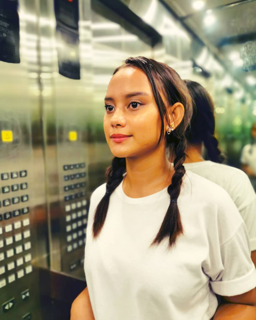 Cô bé ăn xin trở thành người mẫu nhờ bức ảnh 'đổi đời' ảnh 5