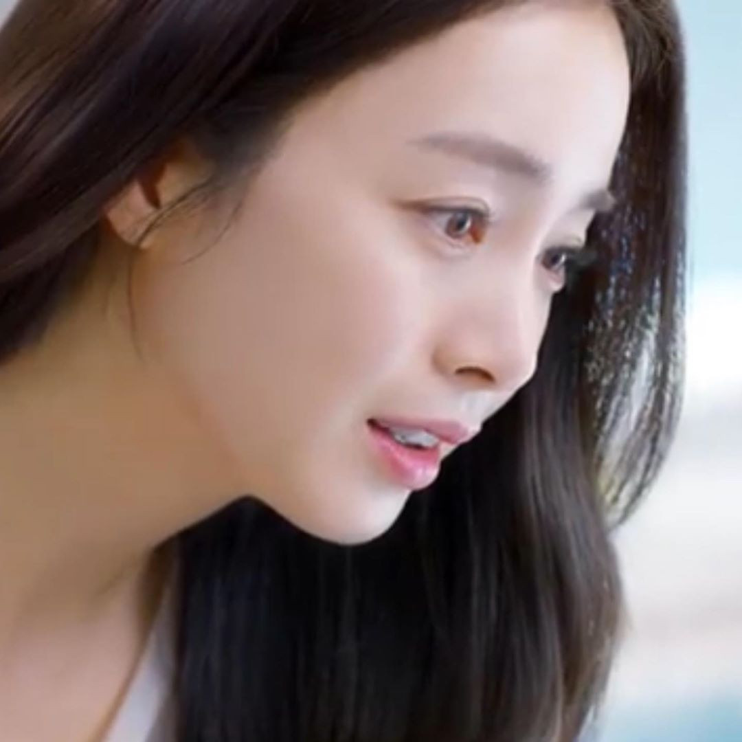 Kim Tae Hee nhan sắc quyến rũ đáng ngưỡng mộ ở tuổi 40 ảnh 1