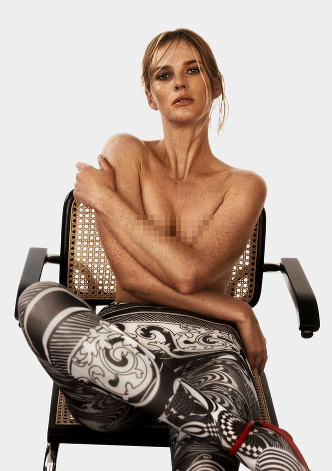 Nàng mẫu Nga Anne Vyalitsyna chụp ảnh không nội y, sắc vóc gợi cảm đỉnh cao ảnh 3