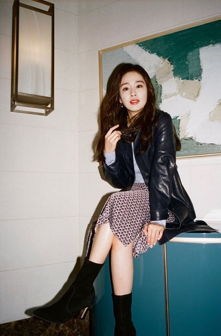 Kim Tae Hee nhan sắc quyến rũ đáng ngưỡng mộ ở tuổi 40 ảnh 9