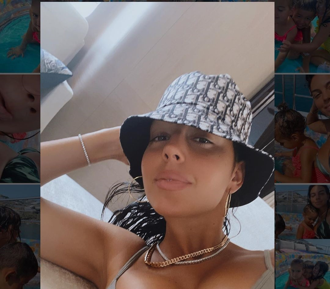 Ảnh tình tứ của Ronaldo và bạn gái gợi cảm hút triệu lượt 'thả tim' ảnh 4