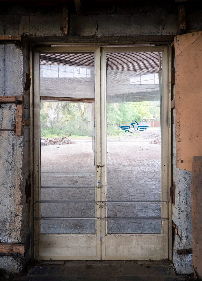 Ám ảnh sân bay 'ma' hoang vắng suốt 25 năm sau cuộc chiến Gruzia ảnh 5