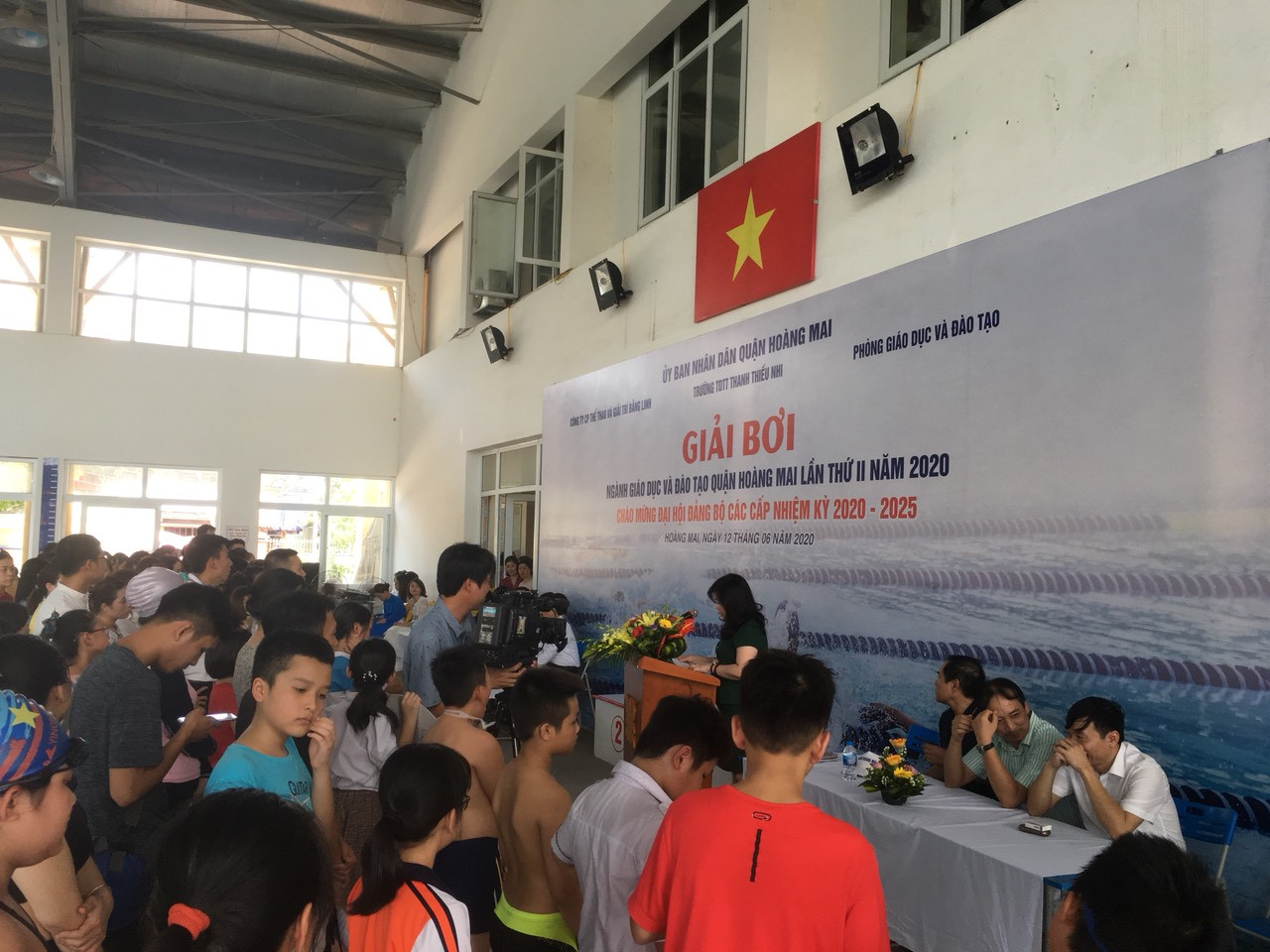 Quận Hoàng Mai, Hà Nội: Khai mạc giải bơi phòng chống đuối nước, đẩy lùi bệnh tật ảnh 2