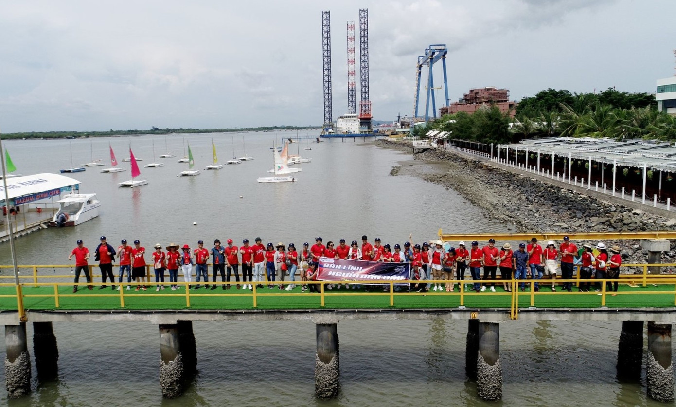 Du lịch cựa mình sau kỳ 'ngủ đông' ảnh 2