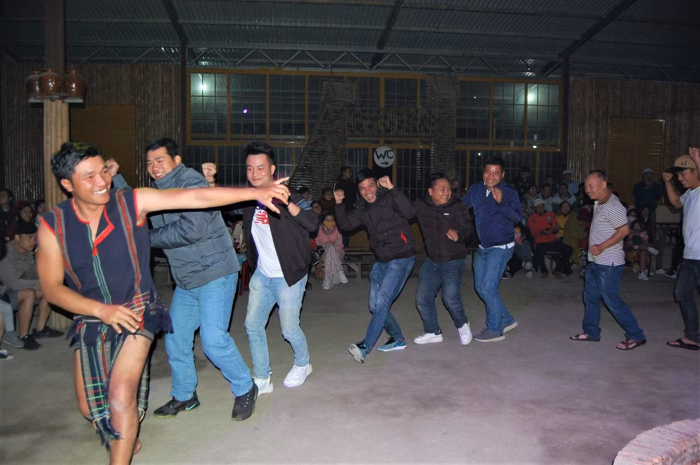 Du lịch cựa mình sau kỳ 'ngủ đông' ảnh 4