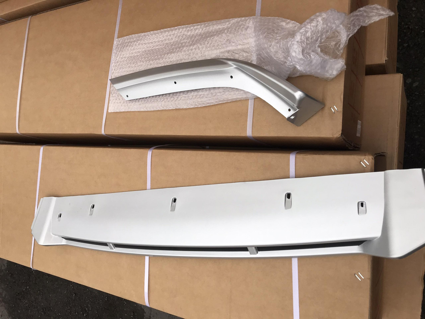 Cận cảnh container phụ kiện ô tô Trung Quốc không khai báo hải quan ảnh 4