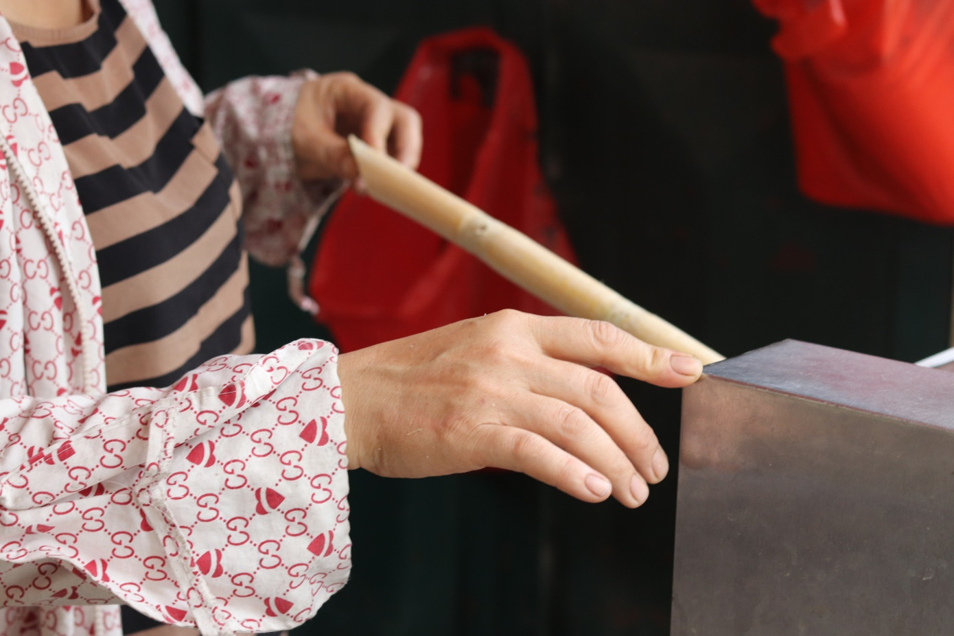 Kiếm bạc triệu mỗi ngày nhờ mía đá vỉa hè ảnh 8