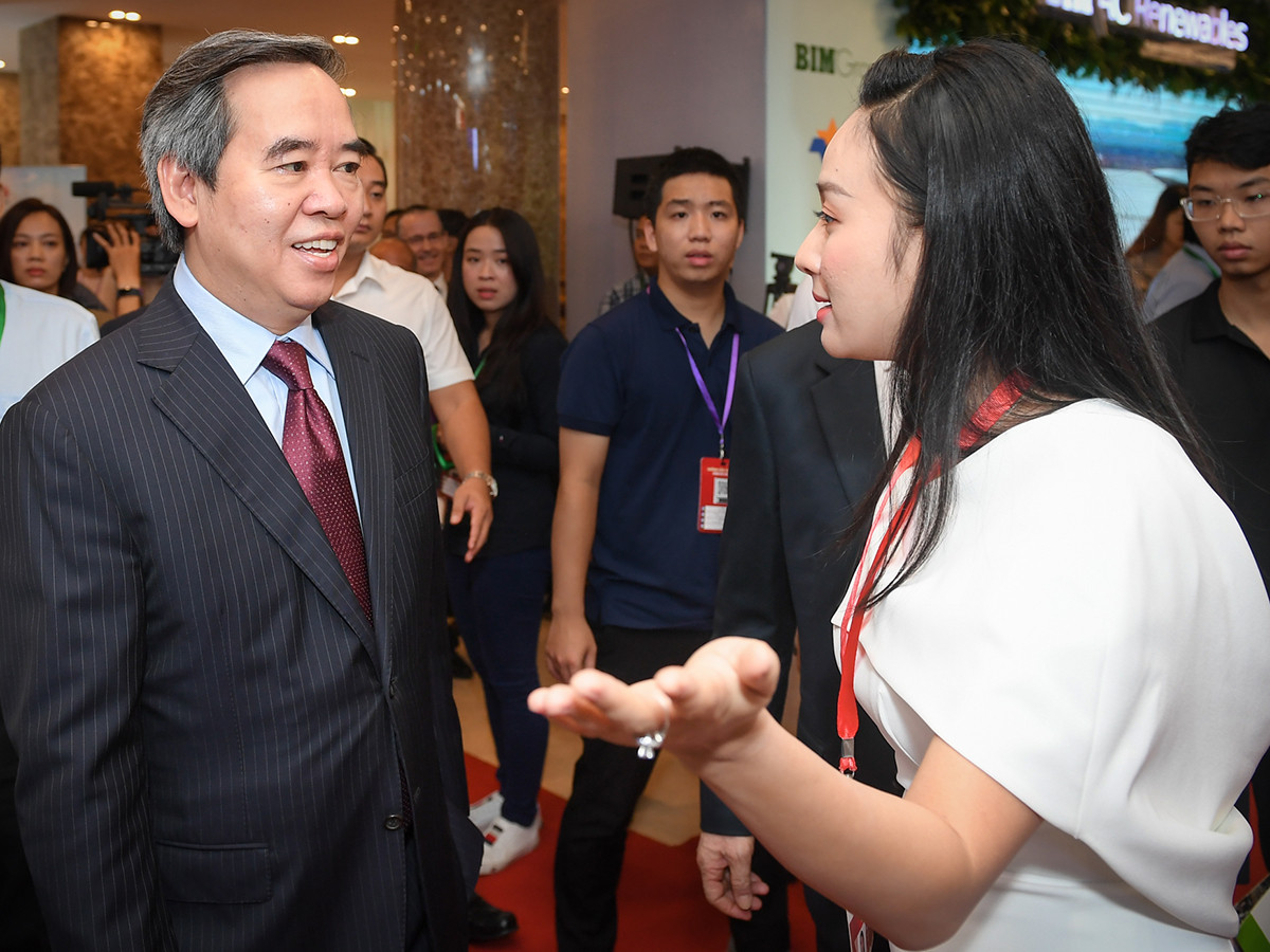 Ngành năng lượng Việt Nam: Bỏ độc quyền, cởi trói cho tư nhân tham gia ảnh 1