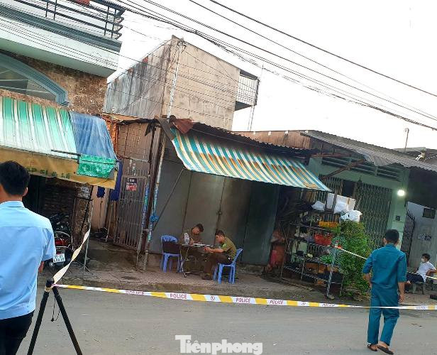 Phát hiện người đàn ông tử vong lõa thể trong phòng trọ ảnh 1