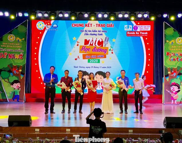 Trao giải ‘MC học đường’ cuộc thi tìm kiếm tài năng trẻ ảnh 2