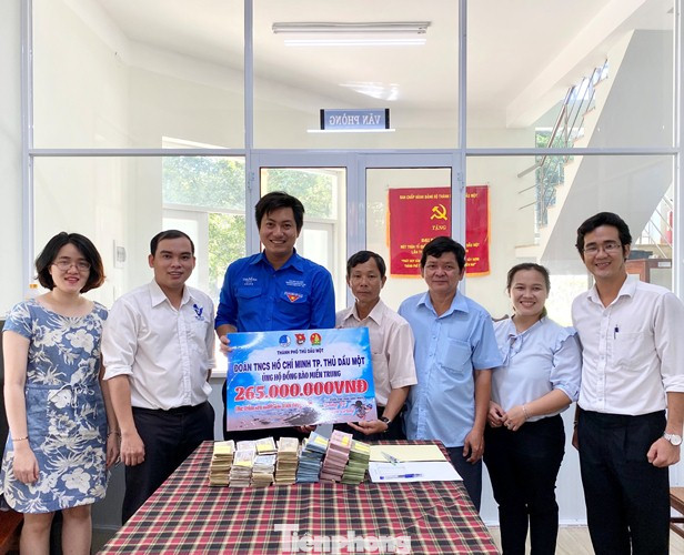 Tuổi trẻ Bình Dương, Bình Phước trao hàng tỷ đồng để dân khắc phục sau thiên tai ảnh 3