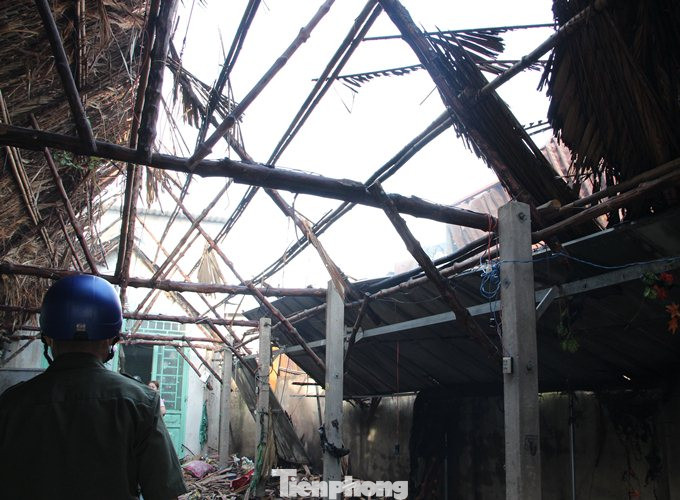 ‘Bà hoả’ thiêu rụi kho phế liệu và hai quán cà phê ảnh 5