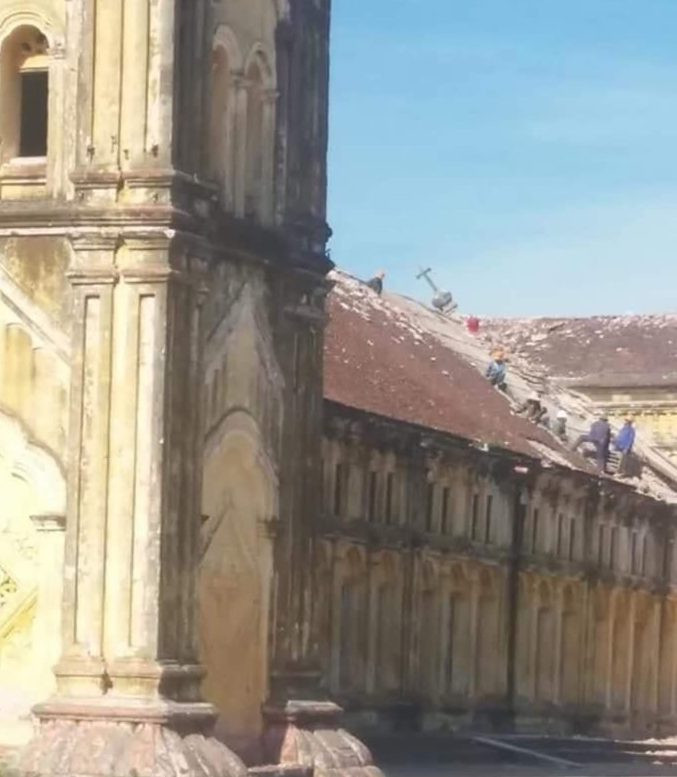 Chính thức hạ giải nhà thờ Bùi Chu 135 tuổi ảnh 1