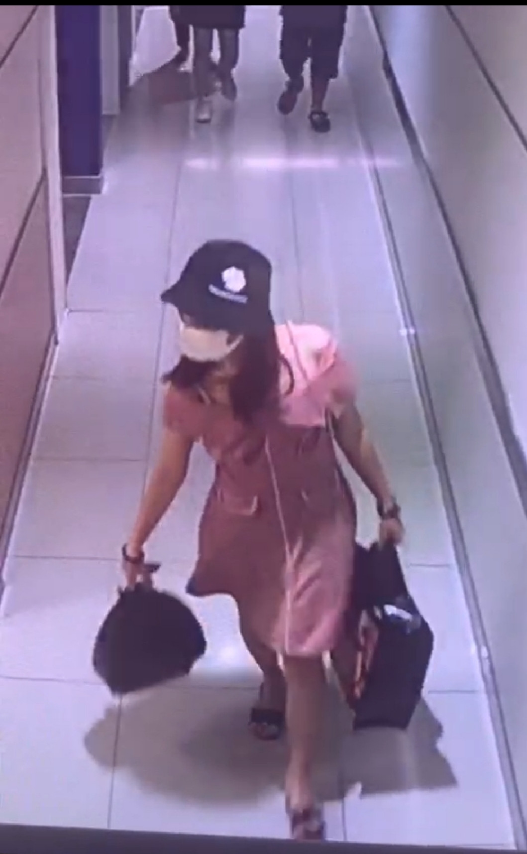 Hành trình trốn chạy của nữ nghi phạm cướp ngân hàng, lấy hơn 2 tỷ đồng ảnh 1